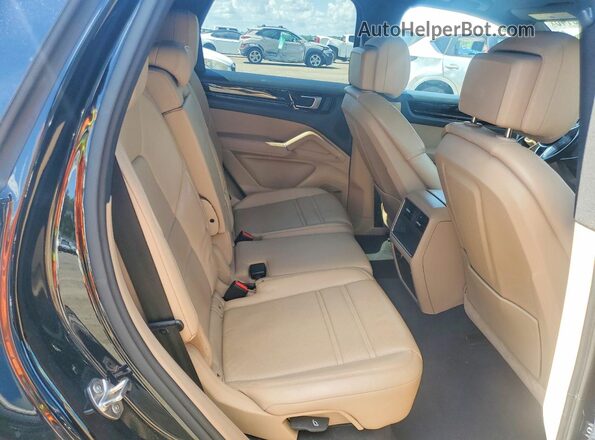 WP1AA2AY2PDA01671 2023 PORSCHE CAYENNE Black Vista interior trasera