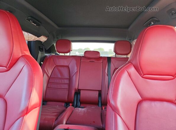 WP1AA2AY4LDA04372 2020 PORSCHE CAYENNE Silver უკანა სავარძლების ხედი