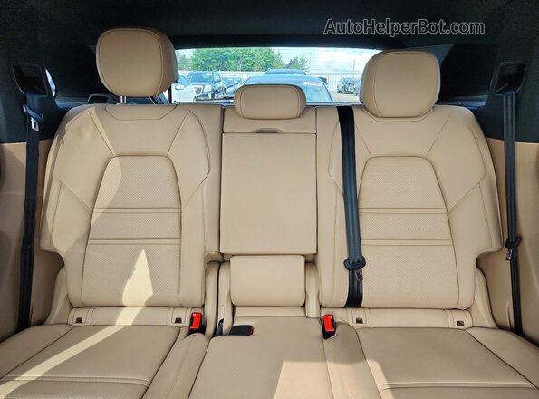 WP1AA2AY4NDA05055 2022 PORSCHE CAYENNE Black Вид задніх сидінь
