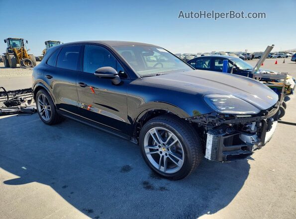 WP1AA2AY4RDA03943 2024 PORSCHE CAYENNE Black Przód prawy