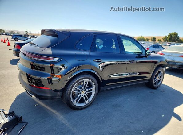 WP1AA2AY4RDA03943 2024 PORSCHE CAYENNE Black Tył prawy