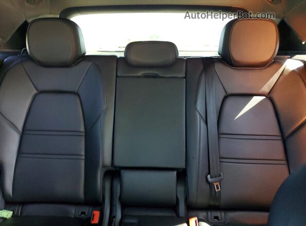 WP1AA2AY5LDA01433 2020 PORSCHE CAYENNE Gray Հետևի նստատեղերի տեսք