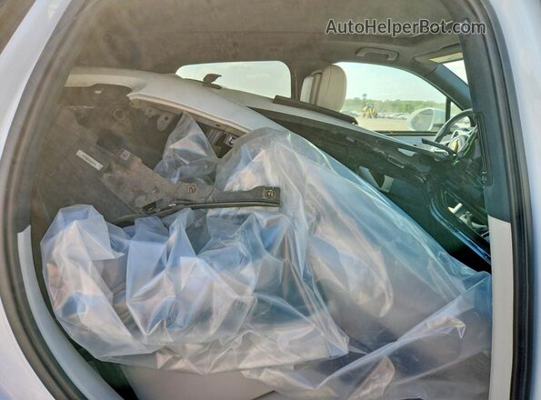 WP1AA2AY5PDA09795 2023 PORSCHE CAYENNE White Հետևի նստատեղերի տեսք