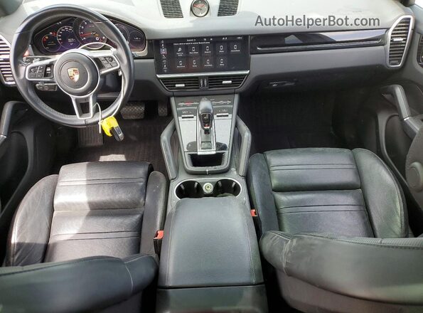 WP1AA2AY6LDA05751 2020 PORSCHE CAYENNE Gray Առջևի վահանակի տեսք