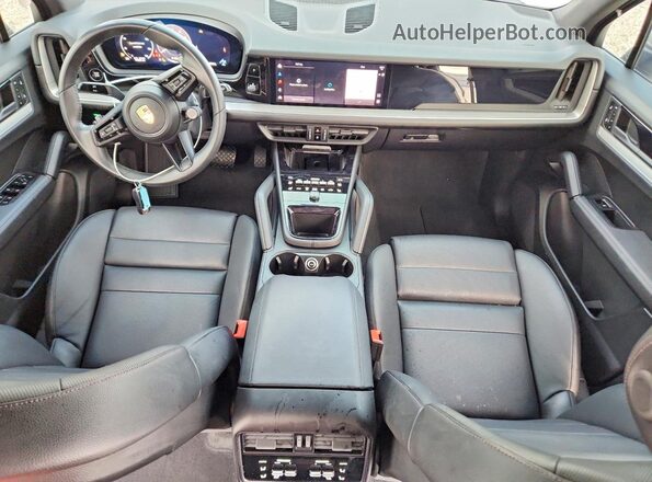 WP1AA2AY7SDA02792 2025 PORSCHE CAYENNE Tan Widok deski rozdzielczej