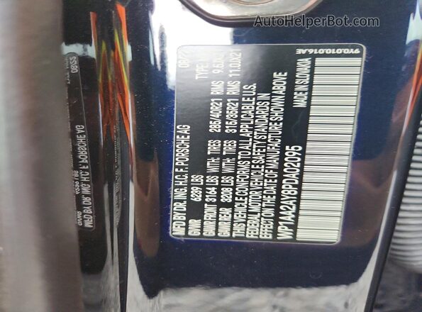 WP1AA2AY8PDA02095 2023 PORSCHE CAYENNE Blue Engine compartment view