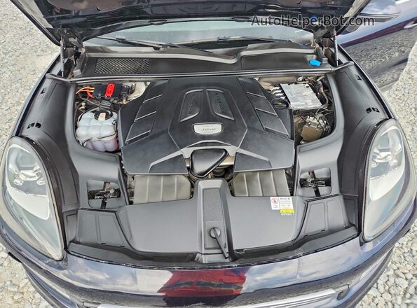 WP1AA2AY8PDA02095 2023 PORSCHE CAYENNE Blue Rear interior view