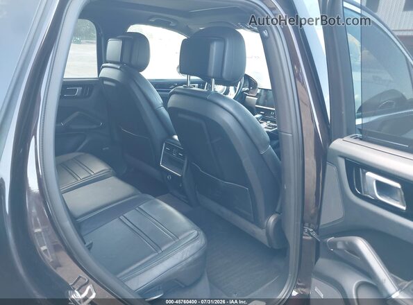 WP1AA2AY9KDA03409 2019 PORSCHE CAYENNE Purple Вид наклейки з VIN-кодом