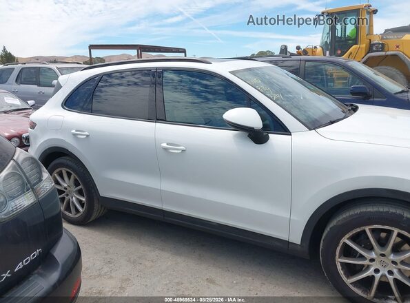 WP1AA2AYXLDA08961 2020 PORSCHE CAYENNE White Սալոնի հետևի տեսք