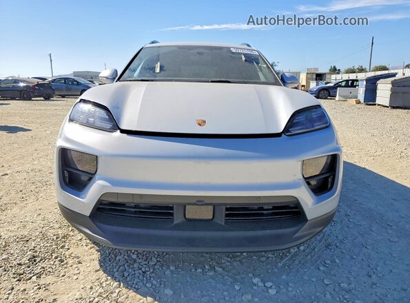 WP1AA2XA8RL001464 2024 PORSCHE MACAN Silver Widok z przodu