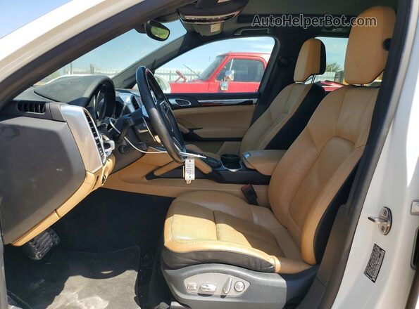 WP1AB2A24HLA52752 2017 PORSCHE CAYENNE White Front interior view