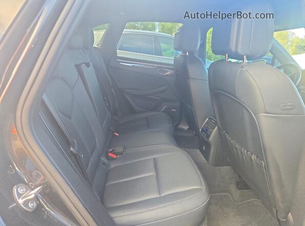 WP1AB2A52KLB34092 2019 PORSCHE MACAN Black Widok wnętrza z tyłu
