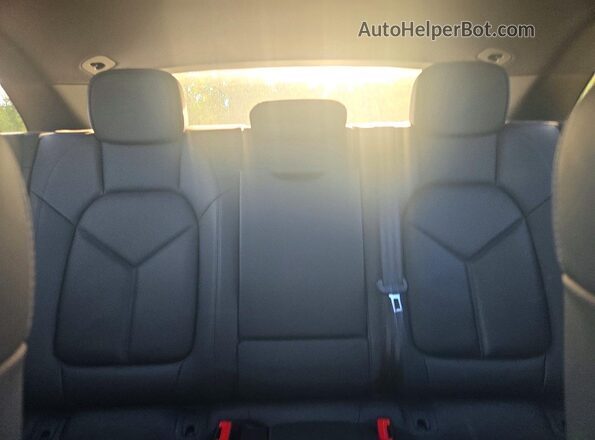 WP1AB2A52KLB34092 2019 PORSCHE MACAN Black Widok tylnych siedzeń