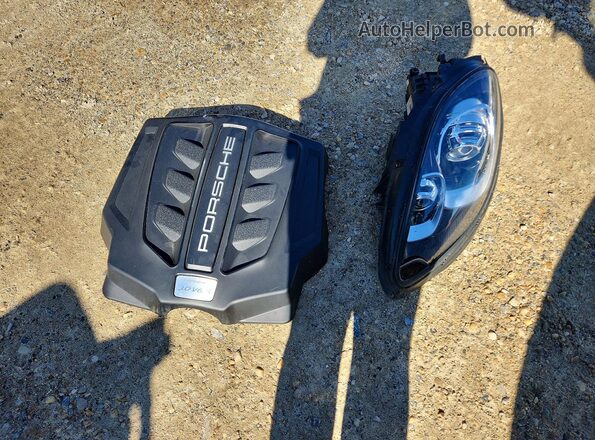 WP1AB2A53JLB31989 2018 PORSCHE MACAN Black Вид наклейки з VIN-кодом