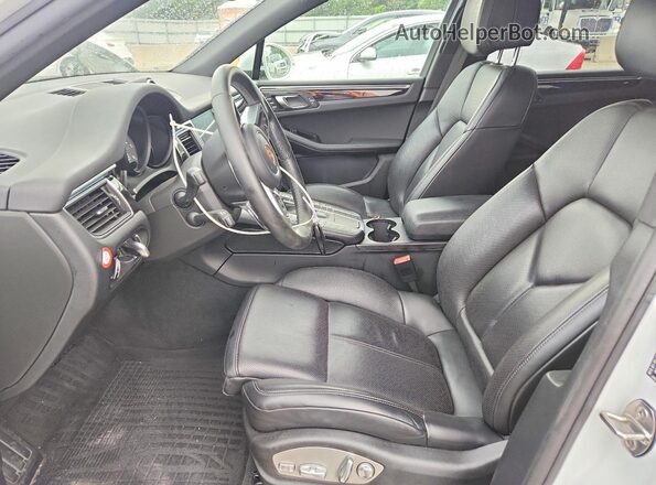WP1AB2A53JLB36237 2018 PORSCHE MACAN White Սալոնի դիմացի տեսք