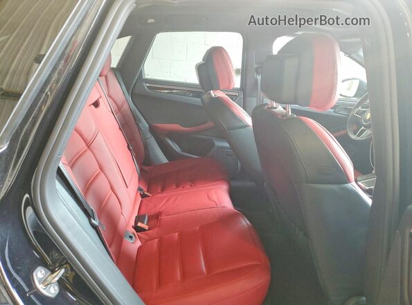 WP1AB2A54HLB14127 2017 PORSCHE MACAN Black უკანა სალონის ხედი