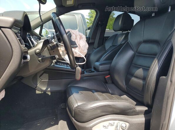 WP1AB2A54JLB35503 2018 PORSCHE MACAN Silver Սալոնի դիմացի տեսք