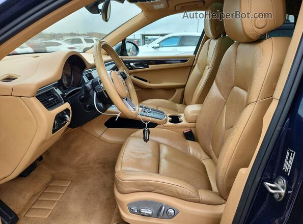 WP1AB2A55GLB45451 2016 PORSCHE MACAN Blue Front interior view
