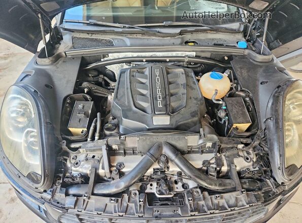 WP1AB2A55HLB20342 2017 PORSCHE MACAN Black უკანა სალონის ხედი