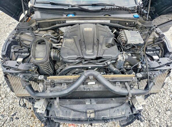 WP1AB2A55LLB36467 2020 PORSCHE MACAN Black ძრავის განყოფილების ხედი