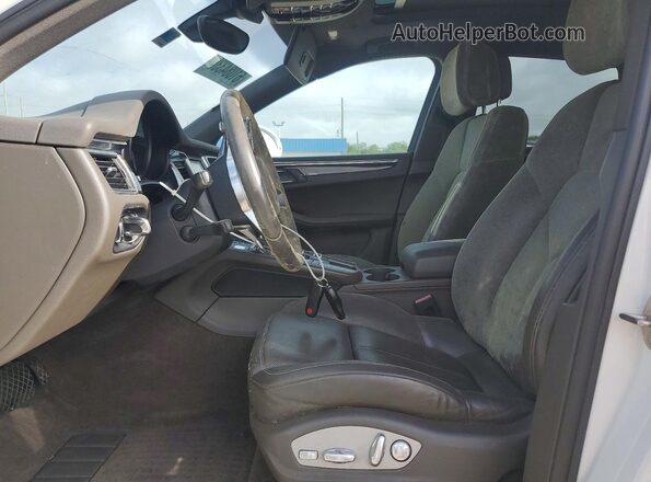 WP1AB2A56GLB41828 2016 PORSCHE MACAN Белый Вид салона спереди