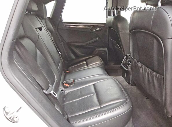 WP1AB2A56JLB36619 2018 PORSCHE MACAN White Vista interior trasera