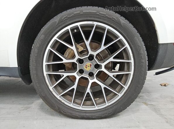 WP1AB2A56JLB36619 2018 PORSCHE MACAN White 