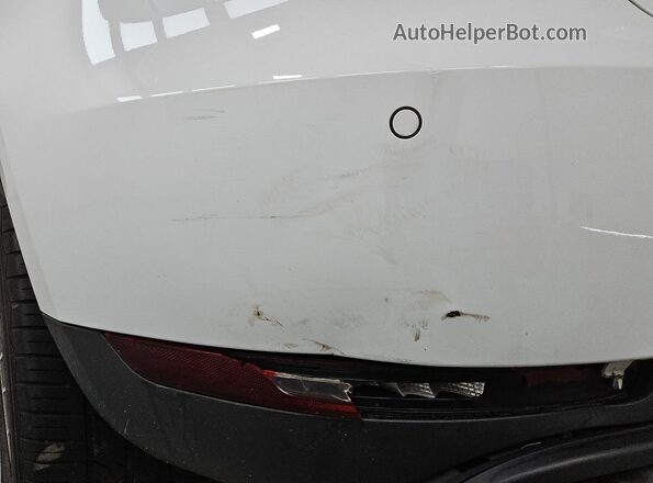 WP1AB2A56JLB36619 2018 PORSCHE MACAN White 
