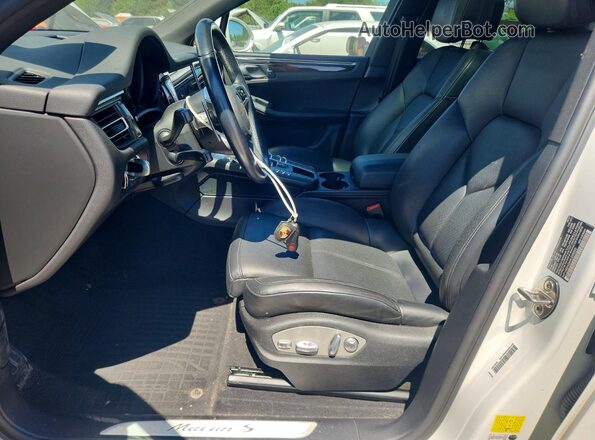 WP1AB2A56MLB38052 2021 PORSCHE MACAN Белый Вид салона спереди