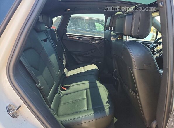 WP1AB2A56MLB38052 2021 PORSCHE MACAN Белый Вид задних сидений