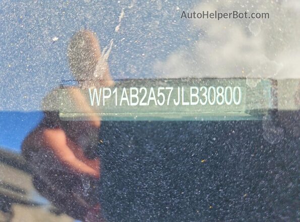 WP1AB2A57JLB30800 2018 PORSCHE MACAN White Вид наклейки з VIN-кодом