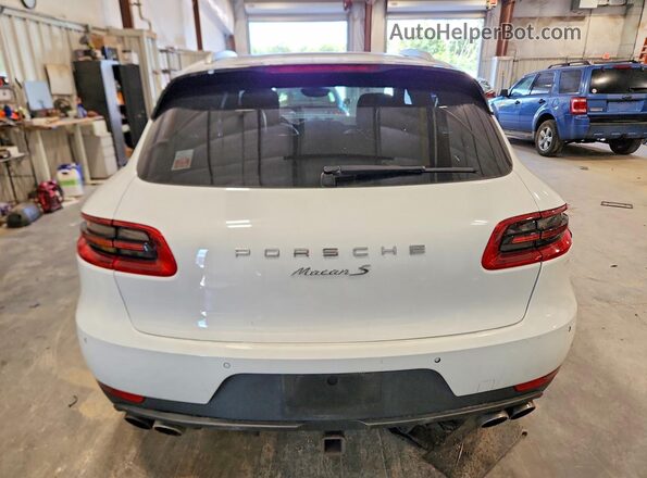 WP1AB2A58GLB57626 2016 PORSCHE MACAN White უკანა ხედი