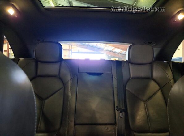 WP1AB2A5XGLB49771 2016 PORSCHE MACAN Blue Vista de los asientos traseros