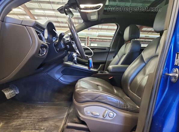 WP1AB2A5XGLB49771 2016 PORSCHE MACAN Blue Vista interior delantera