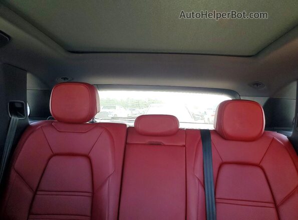 WP1AB2AY1KDA63889 2019 PORSCHE CAYENNE White Rear seats view