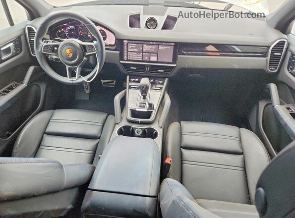 WP1AB2AY5MDA27495 2021 PORSCHE CAYENNE Бежевый Вид панели приборов