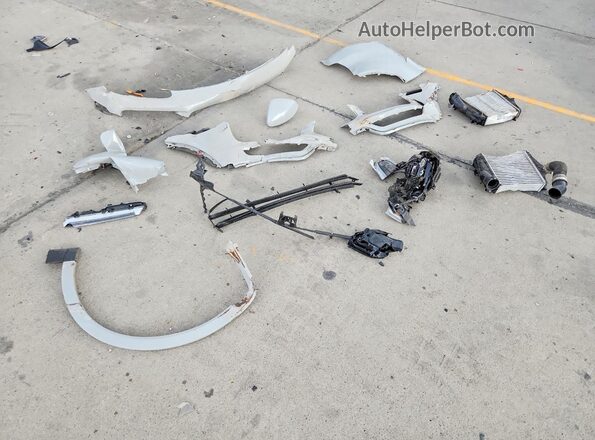 WP1AB2AY5MDA27495 2021 PORSCHE CAYENNE Бежевый Вид наклейки с VIN-кодом