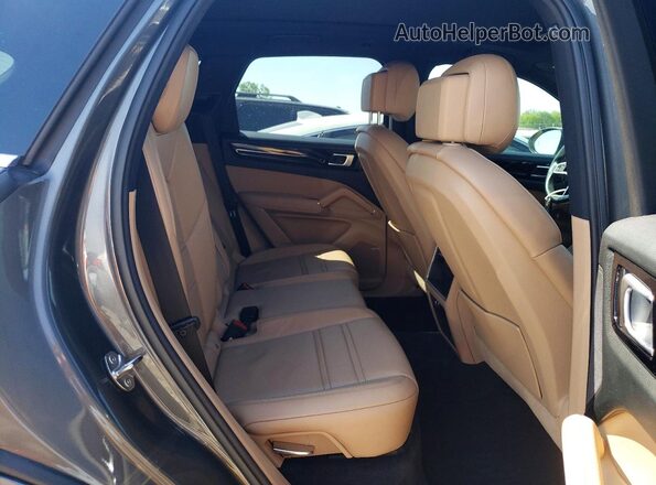 WP1AB2AY6KDA63872 2019 PORSCHE CAYENNE Серый Вид задней части салона