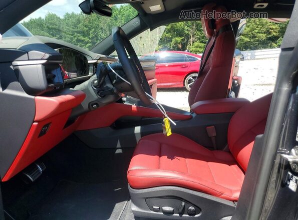 WP1AB2XA9TL150163 2026 PORSCHE MACAN Black Widok wnętrza z przodu