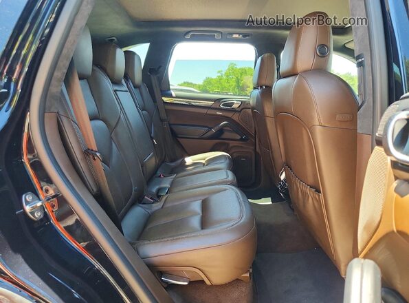 WP1AC2A26HLA93073 2017 PORSCHE CAYENNE Blue Вид задньої частини салону