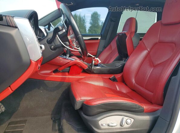 WP1AD2A21GLA76953 2016 PORSCHE CAYENNE White Front interior view