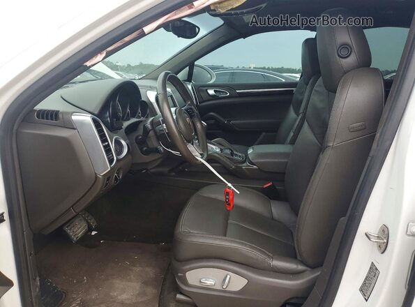 WP1AE2A21GLA64492 2016 PORSCHE CAYENNE White Vista interior delantera