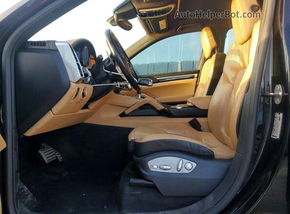 WP1AE2A24GLA16551 2016 PORSCHE CAYENNE Black Widok wnętrza z przodu