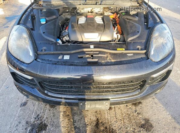 WP1AE2A24GLA16551 2016 PORSCHE CAYENNE Black Widok komory silnika