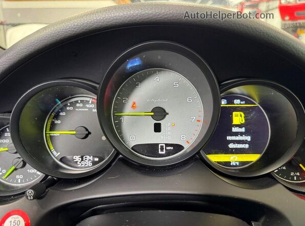 WP1AE2A24HLA72698 2017 PORSCHE CAYENNE Black Вид задніх сидінь