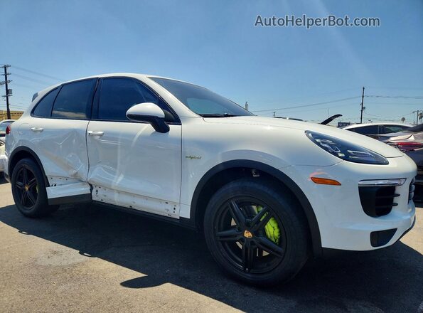 WP1AE2A26GLA62284 2016 PORSCHE CAYENNE White Front right