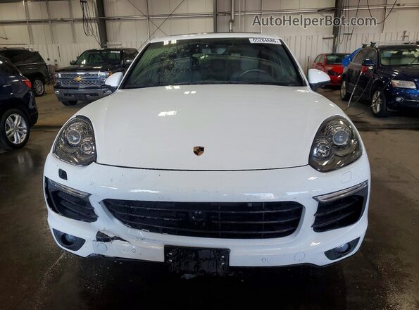WP1AE2A29HLA70641 2017 PORSCHE CAYENNE White Vista frontal
