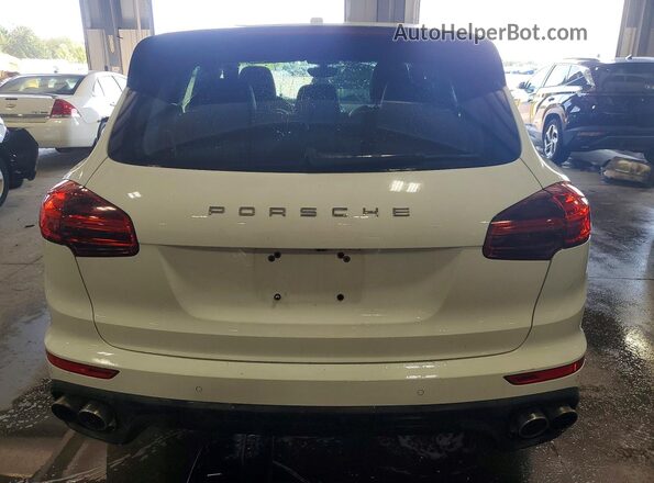 WP1AE2A29HLA70641 2017 PORSCHE CAYENNE White Vista trasera