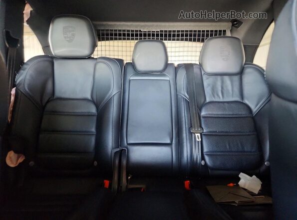 WP1AE2A2XGLA62742 2016 PORSCHE CAYENNE White Հետևի նստատեղերի տեսք