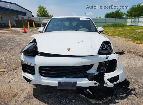 WP1AE2A2XHLA76075 2017 PORSCHE CAYENNE White Вид спереду